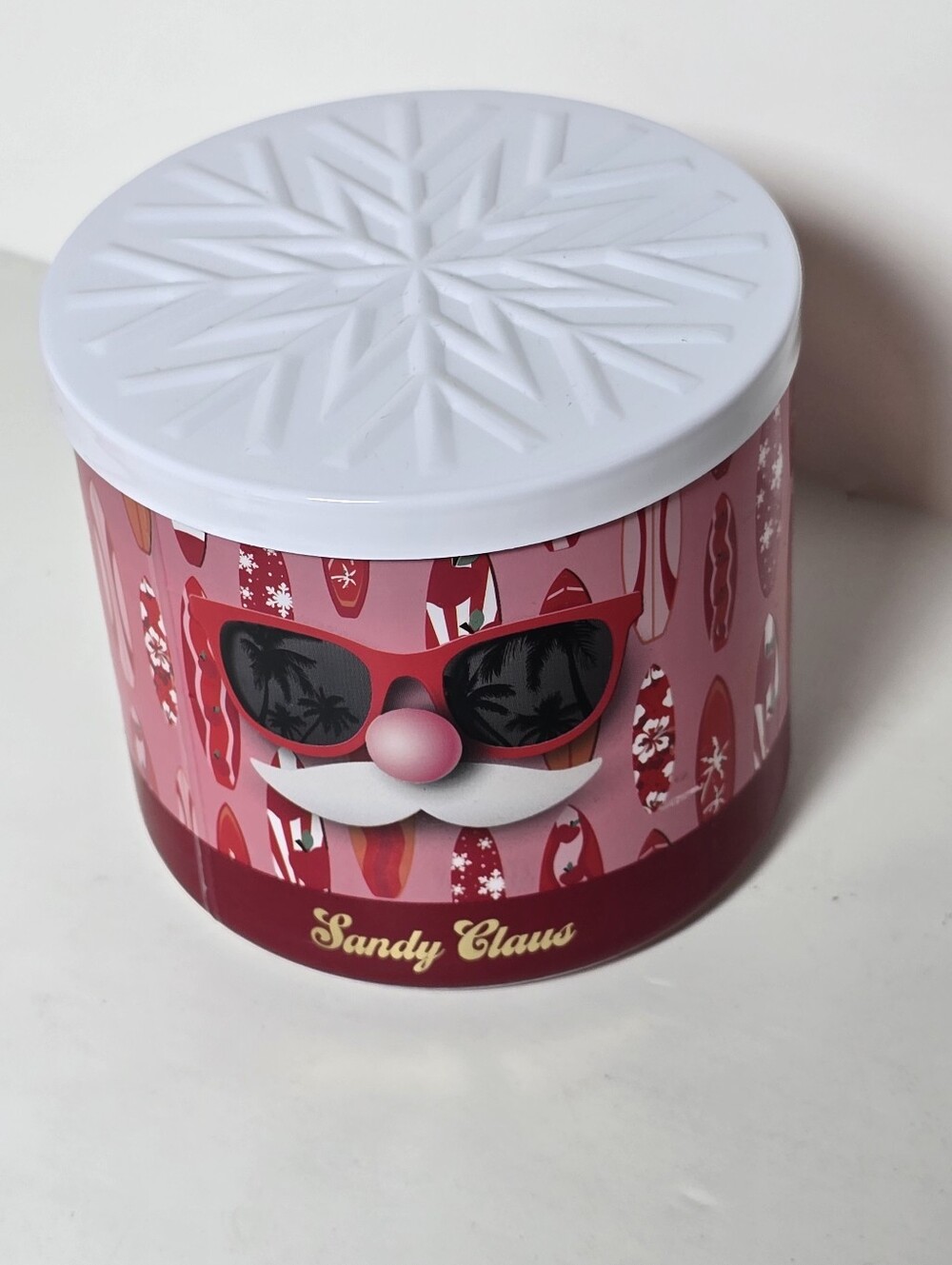 Bath & Body Works Winter Candy Apple Sandy Claus 3 Wick Candle NWT - Picture 4 of 6